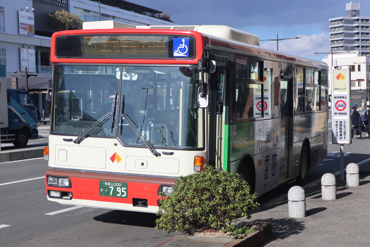 和歌山バス 795号車